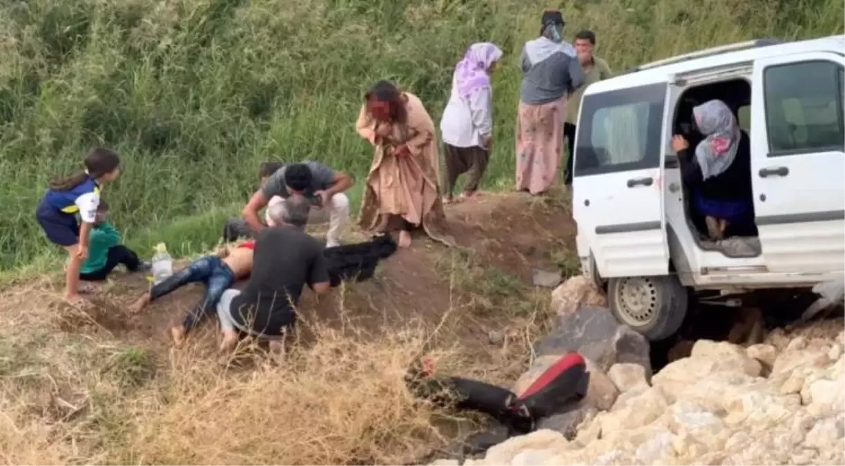 Şanlıurfa’da Minibüs ile Hafif Ticari Araç Çarpıştı: 1 Ölü, 6 Yaralı
