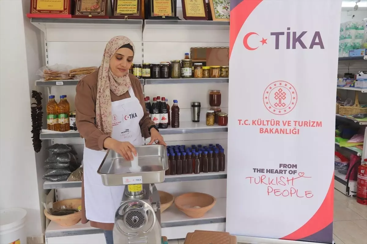 TİKA’dan Filistinli Kadınlara Ekipman Desteği