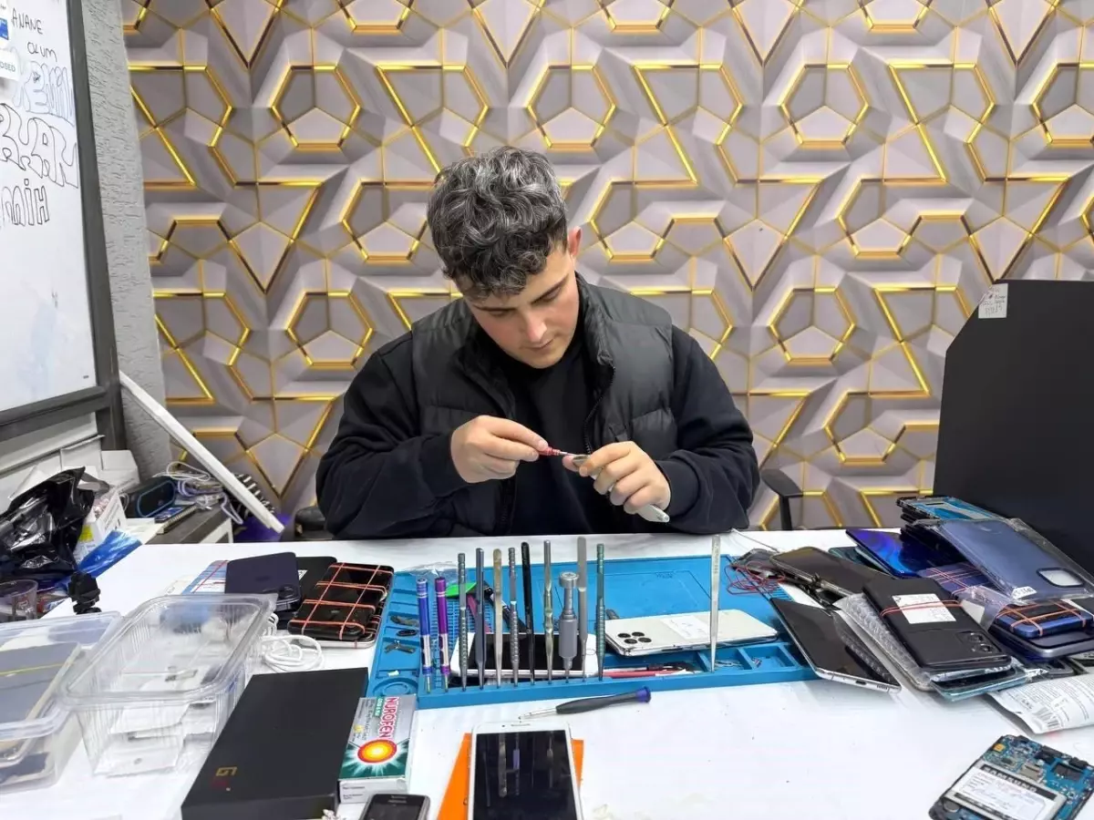 İznik’te Telefon Patladı