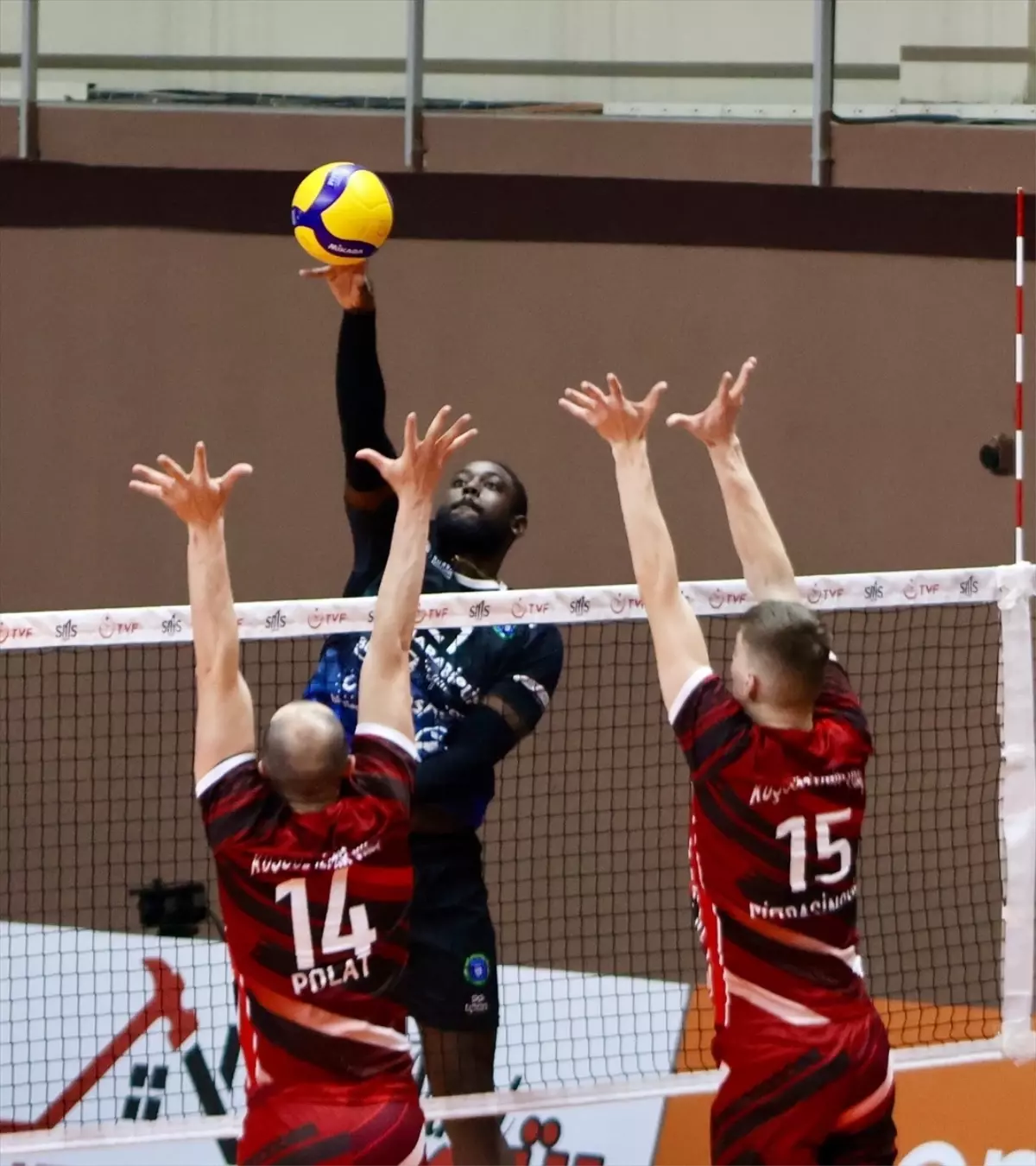 Bursa, Akkuş’u 3-1 Geçti
