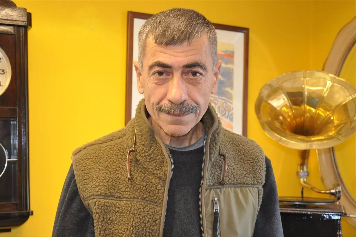 Eskişehirli Antikacı Gramofonları Yeniden Hayata Döndürüyor