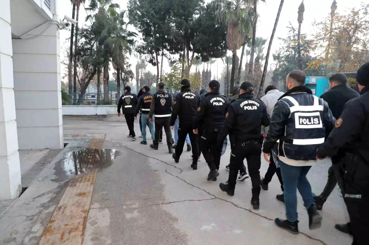 Mersin’de Fuhuş Çetesi Çökertildi