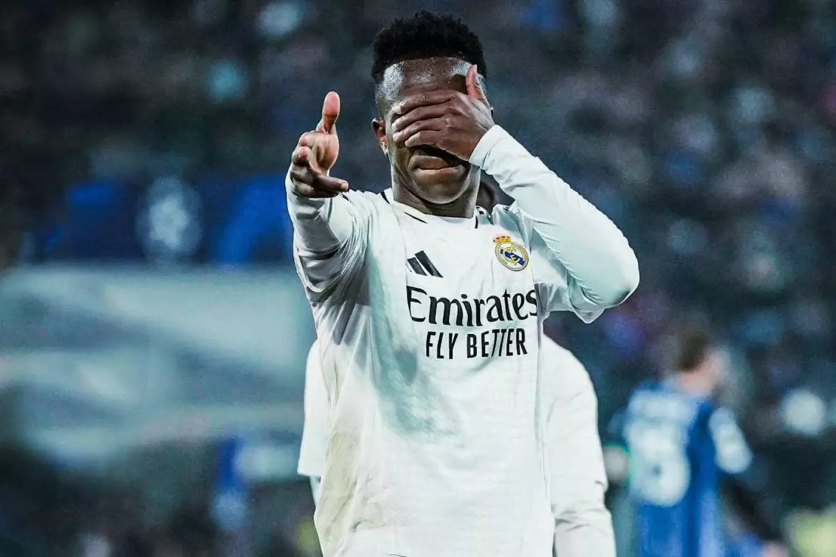 Vinicius Junior, Real Madrid’den ayrıldı: Futbol tarihinde eşi benzeri görülmemiş bir imza attı