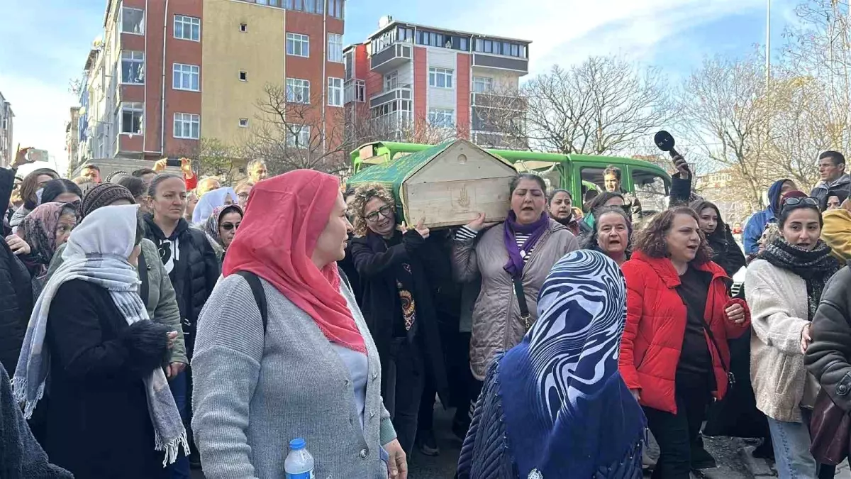 Ayşe Çelik Son Yolculuğuna Uğurlandı