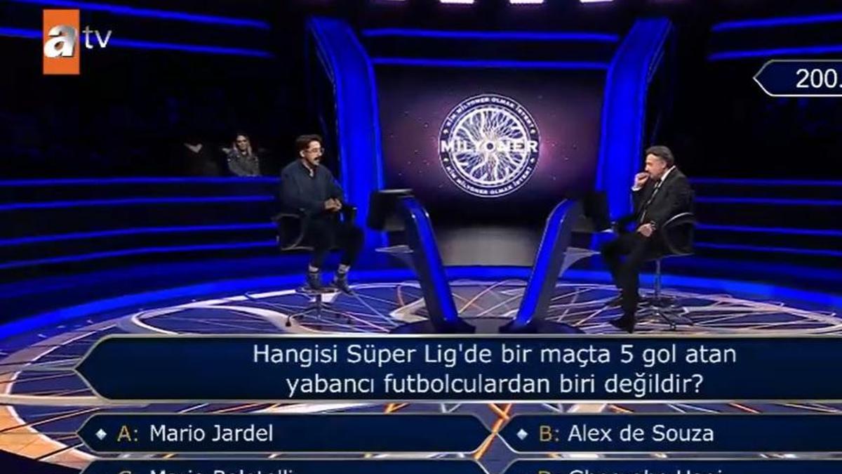 Hagi, Jardel, Alex… Hangisi Süper Lig’de bir maçta 5 gol atan yabancı futbolculardan biri değildir?