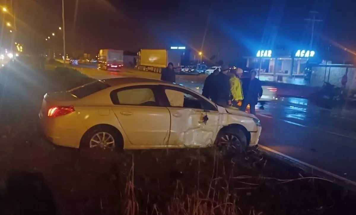Bafra’da Trafik Kazası: 3 Yaralı