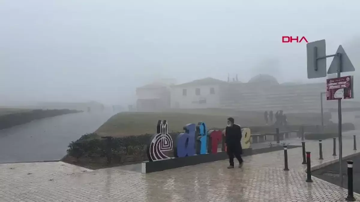 Edirne’de Sis Etkili, Görüş Mesafesi 50 Metrenin Altına Düşüyor
