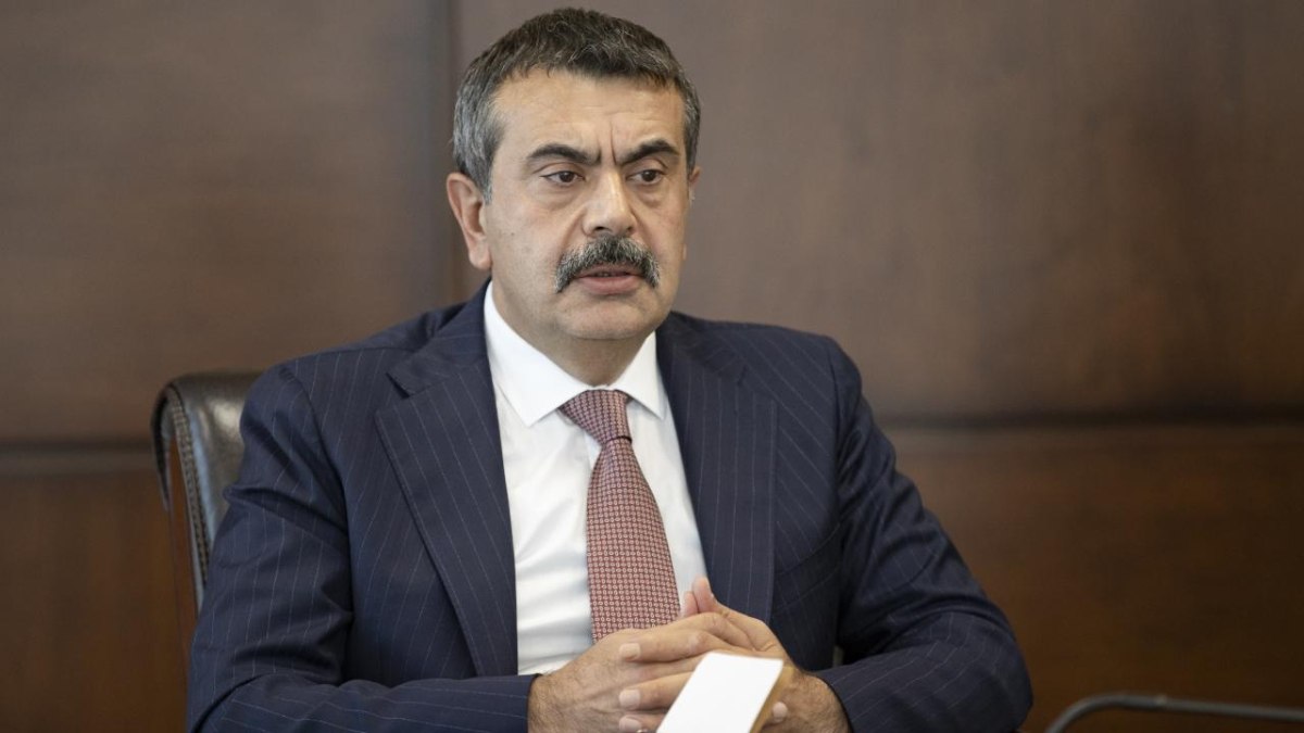 Bakan Yusuf Tekin, öğretmen atama tartışmalarına cevap verdi