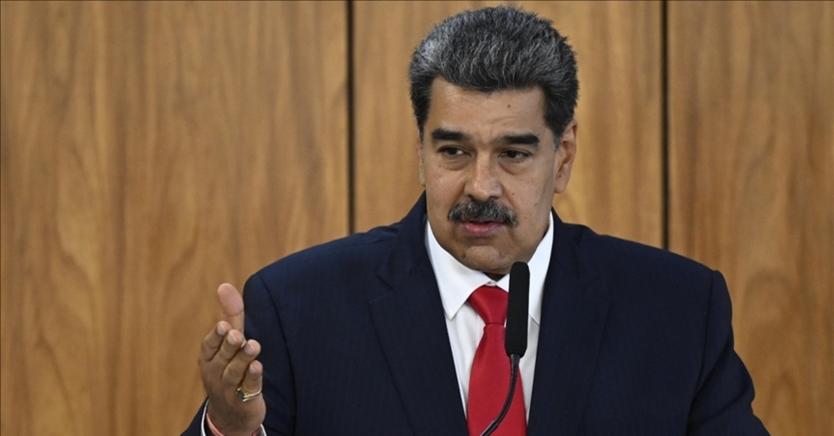 Venezuela Devlet Başkanı Maduro, Çin Devlet Başkanı Şi ile bir araya geldi